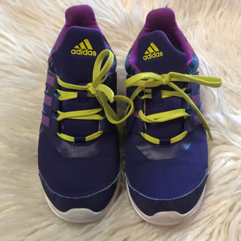 🌸Kids adidas sneakers cute!